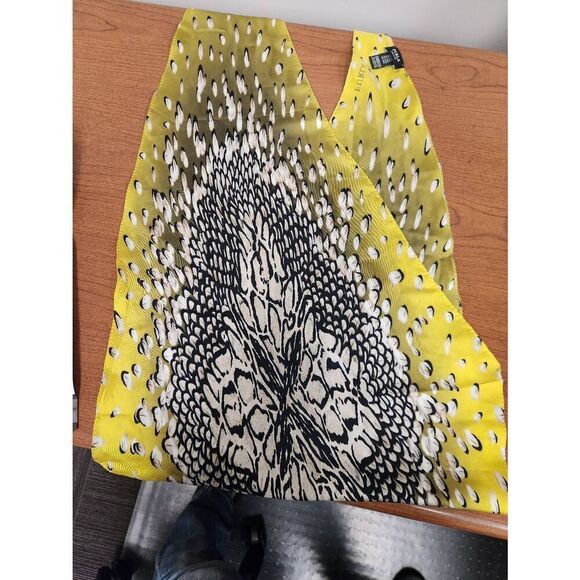 Furla BEAUTIFUL yellow and black diamond scarf (PF) - Picture 3 of 6